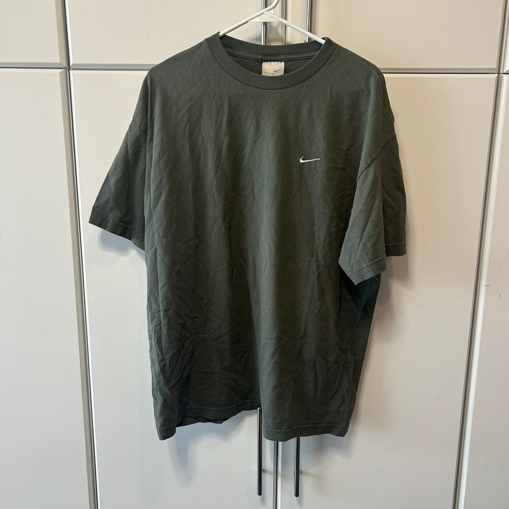 Nike Center Swoosh T-Shirt Mens XL Olive Green Grey Vintage Style‎ Short Sleeve